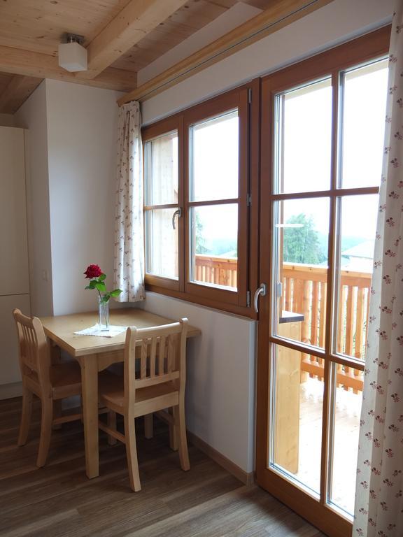 Haus Schlernblick Lägenhet Nova Ponente Rum bild